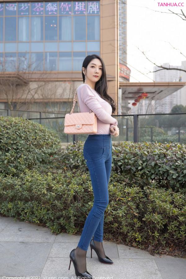 小琪  [XiuRen]高清写真图 2021.03.22 VOL.3227 Angela小热巴第17张图片
